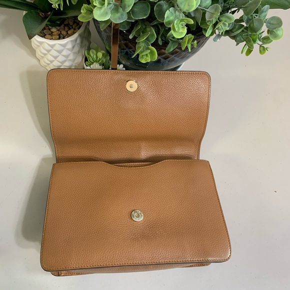👜💕 Tory Burch Tan Leather Shoulder Bag with wallet - Picture 8 of 15